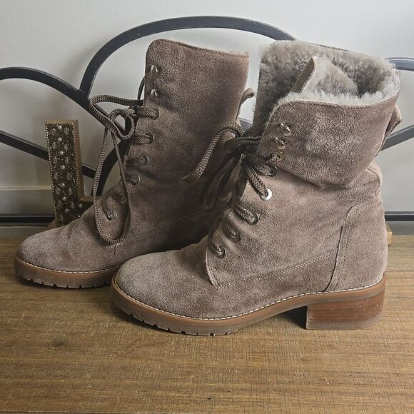 Steve Madden Suede Faux Fur Lace Up  Gray Boots Women's Sz 39 - Picture 2 of 10